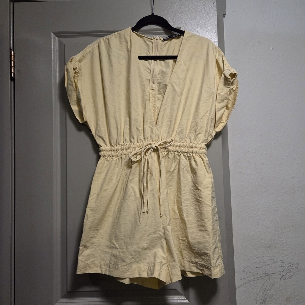 Zara Light Yellow Drawstring Romper - Picture 2 of 4